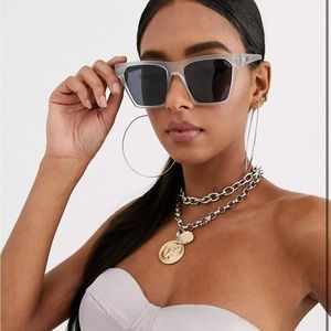 Quay Australia Alright Anglar Sunglasses w/ Case